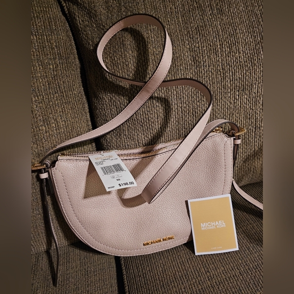 Michael Kors Camden Soft Pink Pebbeled Leather Shoulder Purse NWT - Picture 2 of 14